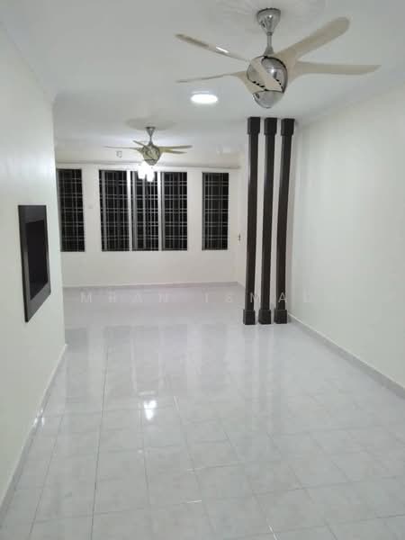 De Rozelle untuk Untuk Dijual - RM 370,000, Mac 2026 - Living Room - PropertyGuru.com.my