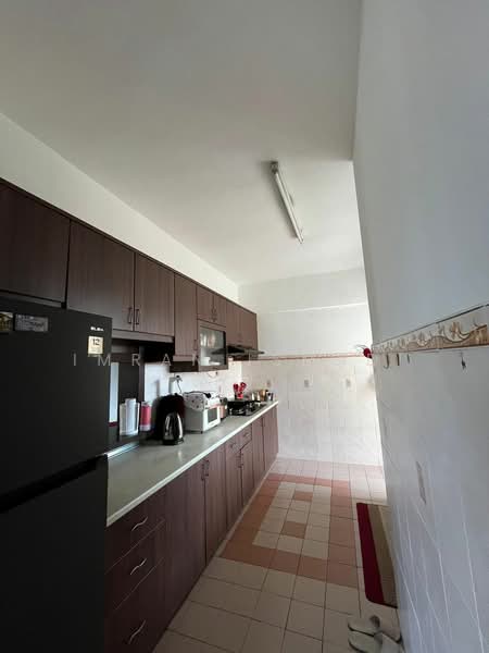 Condominium for Sale at De Rozelle - Imran Ismadi - Kitchen - PropertyGuru.com.my