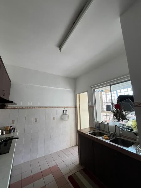 Condominium for Sale at De Rozelle - Imran Ismadi - Kitchen - PropertyGuru.com.my