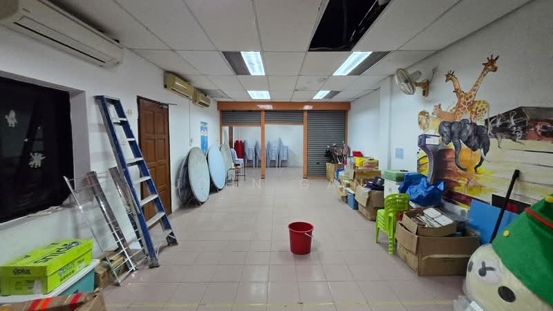 1 Storey Bungalow House at Kampung Melayu Air Itam untuk Untuk Dijual - RM 3,200,000, Mac 2026 - Interior - PropertyGuru.com.my