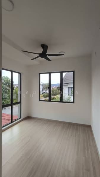 2-storey Terraced House for Sale in Diamond City (Semenyih) - NadiaIsmanu Janie - Bedroom - PropertyGuru.com.my