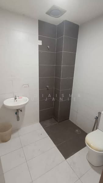 2-storey Terraced House for Sale in Diamond City (Semenyih) - NadiaIsmanu Janie - Bathroom - PropertyGuru.com.my