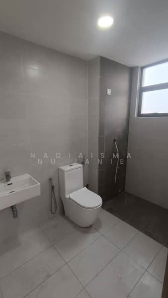2-storey Terraced House for Sale in Diamond City (Semenyih) - NadiaIsmanu Janie - Bathroom - PropertyGuru.com.my