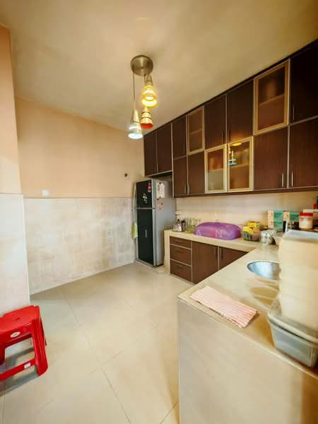 3-storey Terraced House for Sale in Segambut (Kuala Lumpur) - Suki Tan - Kitchen - PropertyGuru.com.my