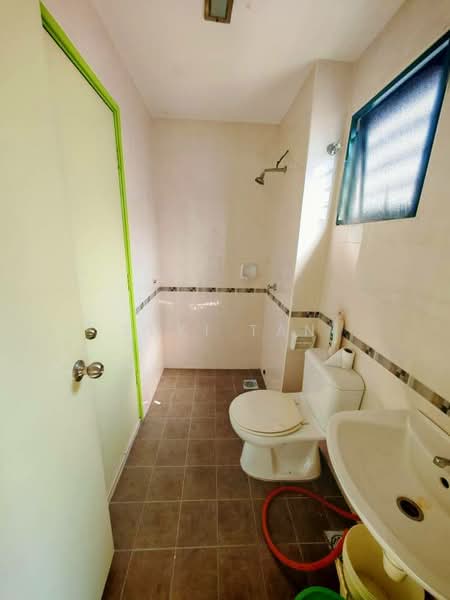 3-storey Terraced House for Sale in Segambut (Kuala Lumpur) - Suki Tan - Bathroom - PropertyGuru.com.my