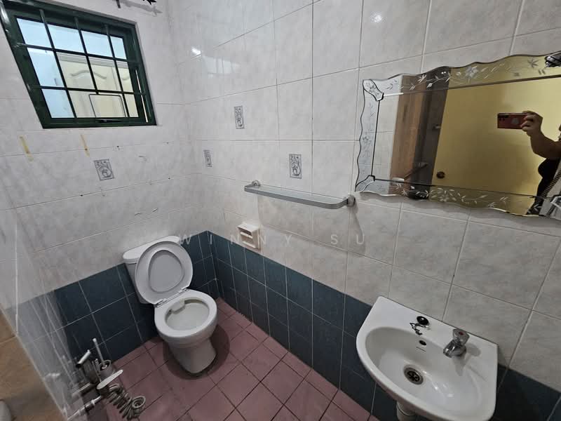 2-storey Terraced House for Rent in Bukit Jelutong (Shah Alam) - Winny Su - Bathroom - PropertyGuru.com.my