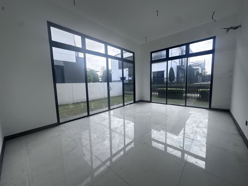 Bungalow for Sale in Setia Alam (Selangor) - Steven Tey - Living Room - PropertyGuru.com.my