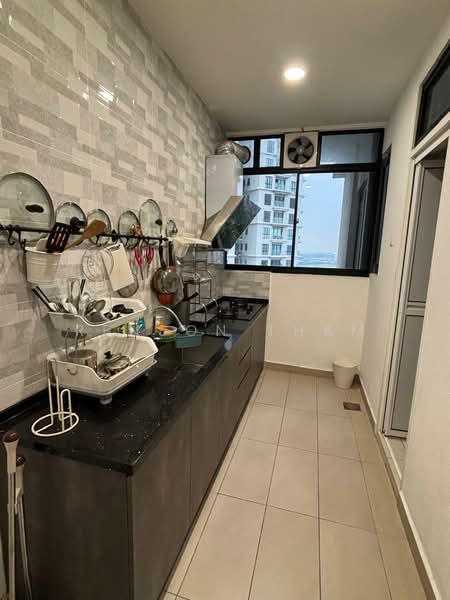 Condominium for Rent at Sky Condominium (Skyz Residence) - Renson Tham - Kitchen - PropertyGuru.com.my