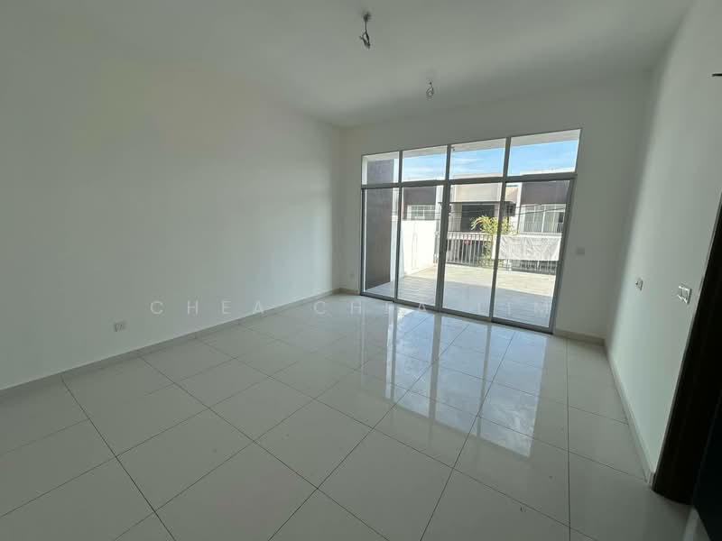 2-storey Terraced House for Sale in Ipoh (Perak) - Chea Chea Lim - Living Room - PropertyGuru.com.my