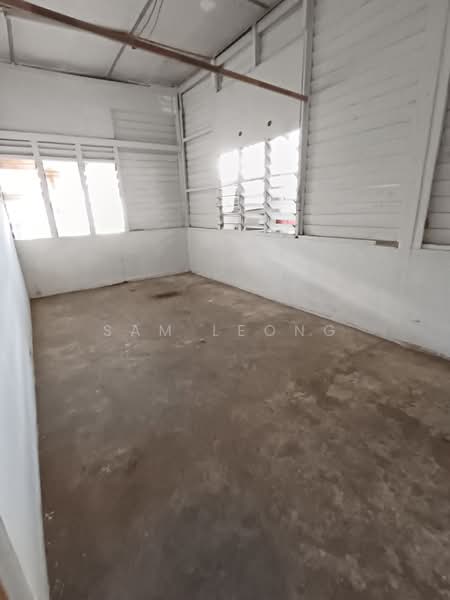 Ampang 1sty Landed House 3600sqft Offer TO Rent! untuk Untuk Disewa - RM 2,000 /bulan, Mac 2026 - Interior - PropertyGuru.com.my