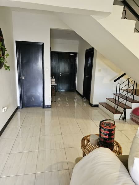 Condominium for Sale at Armanee Terrace - Anbalagan Sevaraj - Entrance - PropertyGuru.com.my