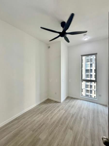 Lakefront Residence untuk Untuk Disewa - RM 1,600 /bulan, Mac 2026 - Bedroom - PropertyGuru.com.my