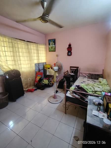3-storey Terraced House for Sale in Taman Sri Muda (Shah Alam) - Yogesvaran Poovan - Bedroom - PropertyGuru.com.my