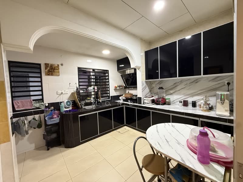 Rumah Teres untuk Dijual di Taman Mutiara Rini (Skudai) - Desmond Lew - Kitchen - PropertyGuru.com.my
