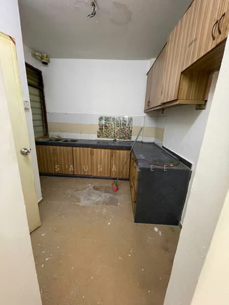 Apartment Sri Pulai Perdana 9/8 untuk Untuk Disewa - RM 1,100 /bulan, Mac 2026 - Kitchen - PropertyGuru.com.my