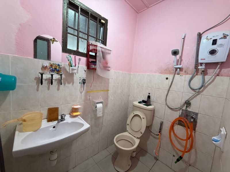 2-storey Terraced House for Sale in Johor Bahru (Johor) - Ethan Gan - Bathroom - PropertyGuru.com.my