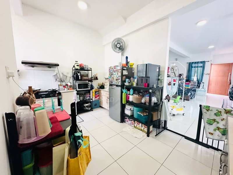 2-storey Terraced House for Sale in Kota Seriemas (Nilai) - Mohamad Hanafi - Kitchen - PropertyGuru.com.my