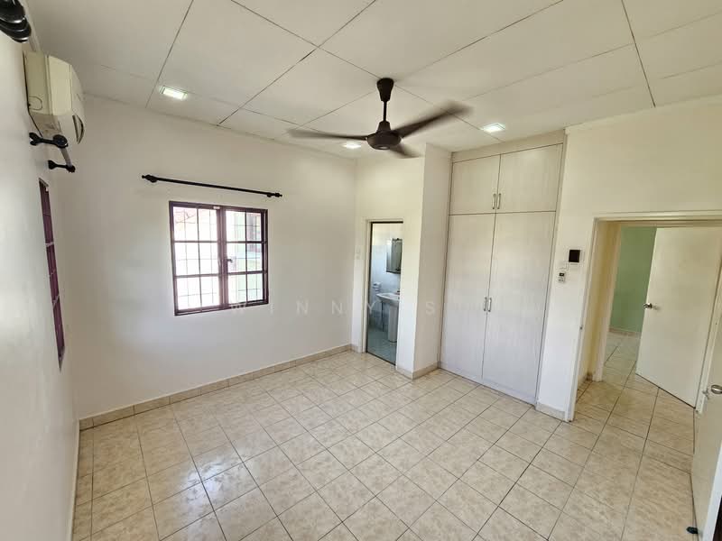Bukit Jelutong untuk Untuk Dijual - RM 1,350,000, Mac 2026 - Interior - PropertyGuru.com.my