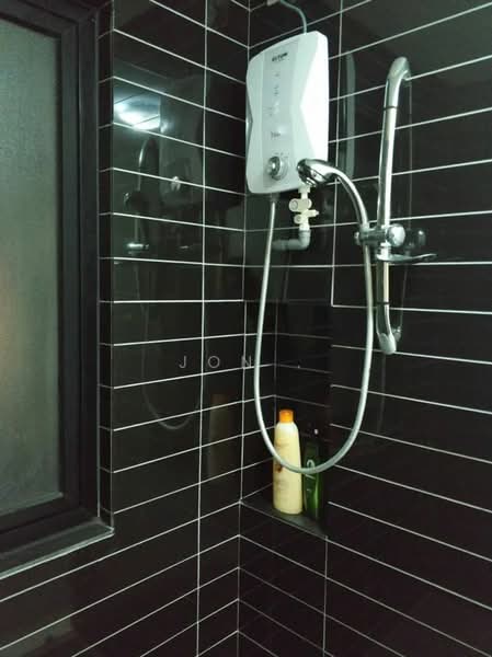 Service Residence for Rent at Centrus Soho - Jon . - Bathroom - PropertyGuru.com.my