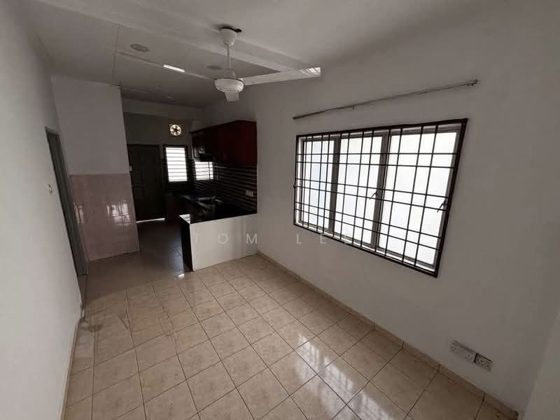 Terraced House for Sale in Kota Pendamar (Klang) - Tom Lee - Kitchen - PropertyGuru.com.my