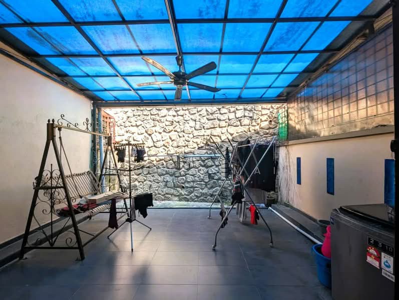 Taman Selayang Mulia untuk Untuk Dijual - RM 560,000, Mac 2026 - Exterior - PropertyGuru.com.my