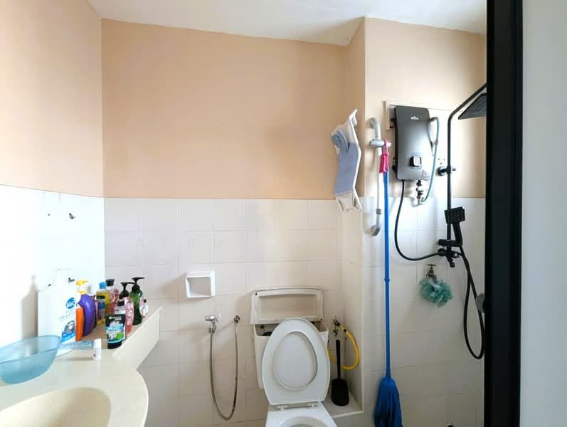 Taman Selayang Mulia untuk Untuk Dijual - RM 560,000, Mac 2026 - Bathroom - PropertyGuru.com.my