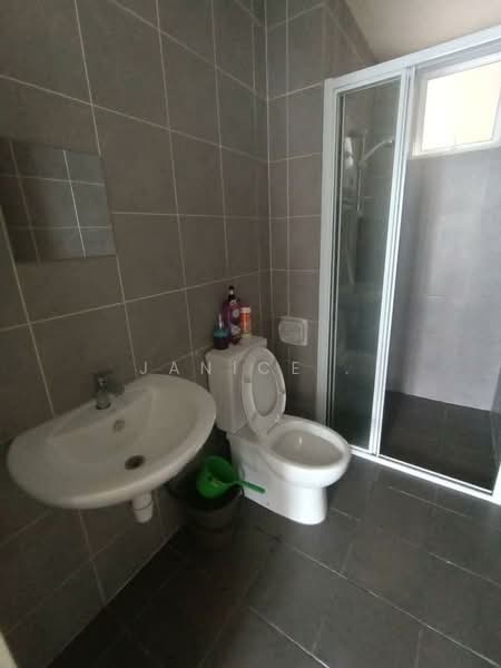 Service Residence for Sale at Savanna Executive Suite @ Southville City - Janice . - Bathroom - PropertyGuru.com.my