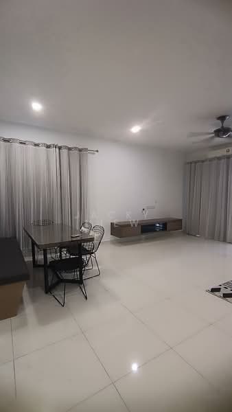 Taman Bercham Tropicana untuk Untuk Dijual - RM 650,000, Apr 2026 - Living Room - PropertyGuru.com.my