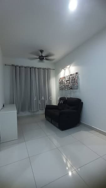 Taman Bercham Tropicana untuk Untuk Dijual - RM 650,000, Apr 2026 - Living Room - PropertyGuru.com.my