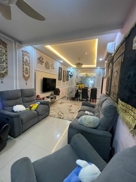 Taman Siakap, Seberang Jaya untuk Untuk Dijual - RM 500,000, Mac 2026 - Living Room - PropertyGuru.com.my