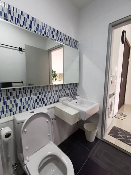 Residential Suites @ HighPark untuk Untuk Disewa - RM 2,200 /bulan, Mac 2026 - Bathroom - PropertyGuru.com.my