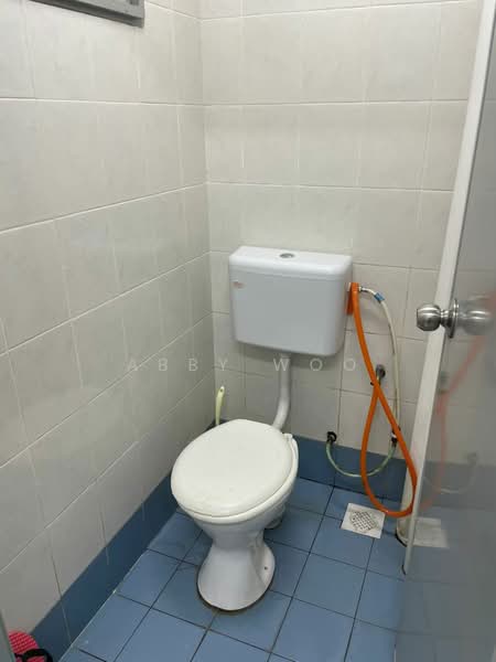 Pangsapuri Seroja untuk Untuk Disewa - RM 600 /bulan, Mac 2026 - Bathroom - PropertyGuru.com.my