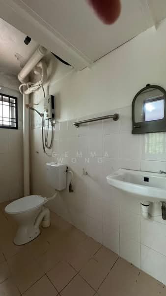 Flat for Sale at Sri Intan - Gemma Wong - Bathroom - PropertyGuru.com.my