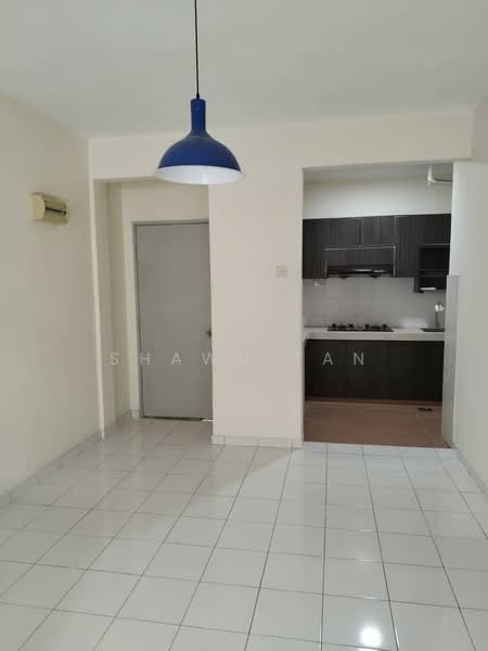 Pangsapuri untuk Dijual di Puri Pesona Apartment - Shawn Tan - Living Room - PropertyGuru.com.my