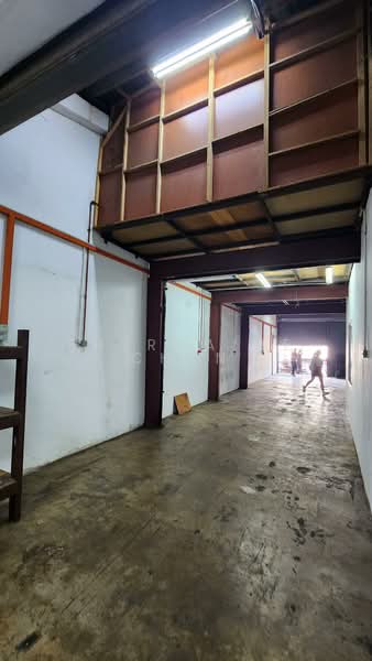 Terrace Factory for Rent in Taman Perindustrian Puchong (Puchong) - Chan Shermaine - Interior - PropertyGuru.com.my