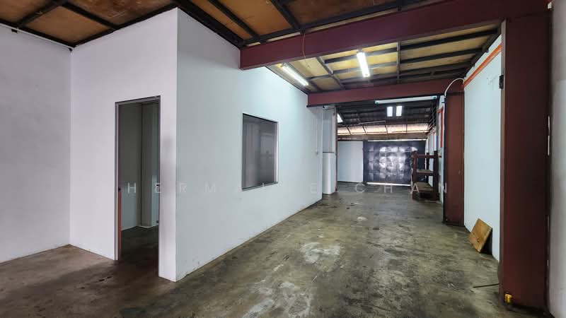 Terrace Factory for Rent in Taman Perindustrian Puchong (Puchong) - Chan Shermaine - Interior - PropertyGuru.com.my