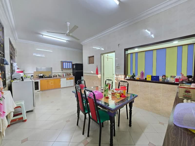 2-storey Terraced House for Sale in Taman Impian Emas (Skudai) - Calley Chin - Kitchen - PropertyGuru.com.my