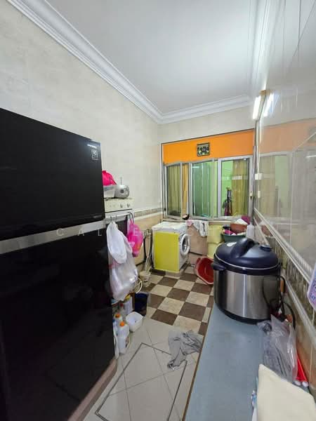 2-storey Terraced House for Sale in Taman Impian Emas (Skudai) - Calley Chin - Kitchen - PropertyGuru.com.my