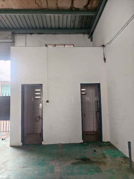 Terrace Factory for Rent in Taman Desa Idaman (Senai) - Louise Ng - bathroom - PropertyGuru.com.my