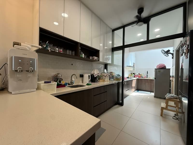 Terraced House for Sale in Elmina (Shah Alam) - Oscar Pong - Kitchen - PropertyGuru.com.my