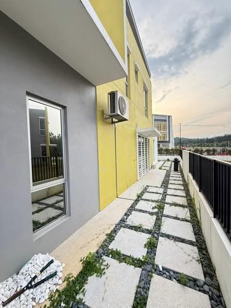 2-storey Terraced House for Sale in Bandar Tasik Puteri (Rawang) - Tom Yip - Exterior - PropertyGuru.com.my