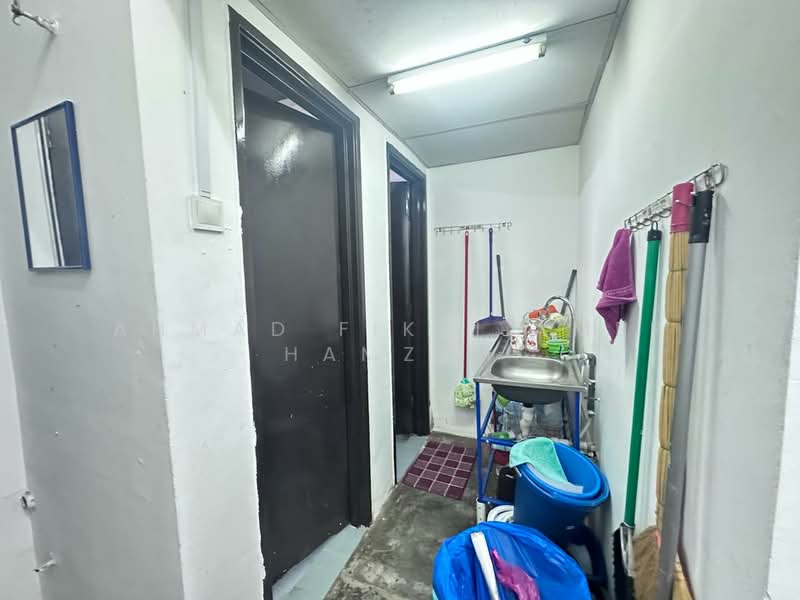 Shop / Office for Sale in Danau Kota (Setapak) - Ahmad Fikri Amer Hamzah - Corridor - PropertyGuru.com.my