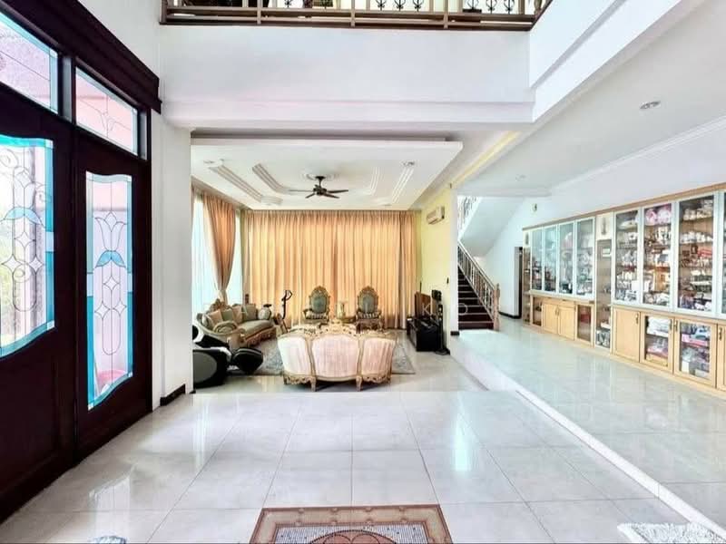Bungalow for Sale in SS19 (Subang Jaya) - Daniel Kok - Living Room - PropertyGuru.com.my
