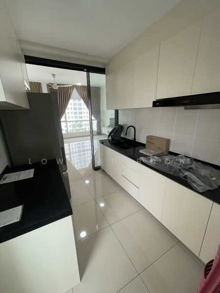 SummerSkye Residences untuk Untuk Disewa - RM 1,800 /bulan, Mac 2026 - Kitchen - PropertyGuru.com.my