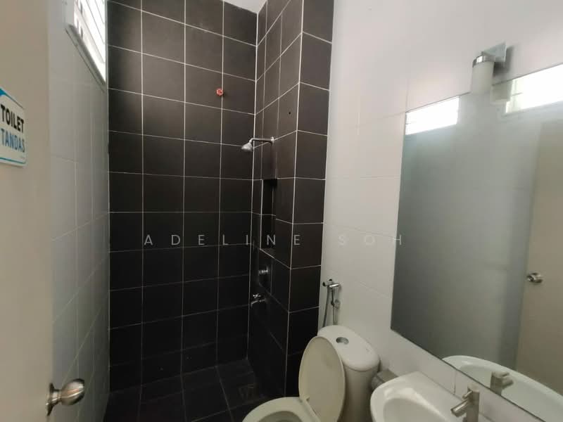 Taman Suria untuk Untuk Disewa - RM 7,000 /bulan, Mac 2026 - Bathroom - PropertyGuru.com.my