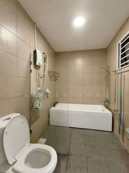 Greenfield Regency untuk Untuk Disewa - RM 2,300 /bulan, Mac 2026 - Bathroom - PropertyGuru.com.my