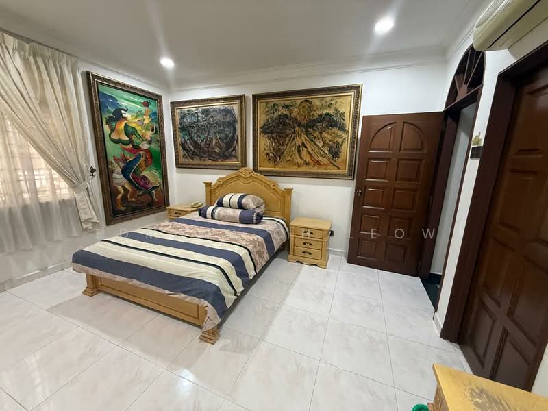 Twin Villa for Sale in Batu Caves (Selangor) - Edmund CH Leow - Bedroom - PropertyGuru.com.my