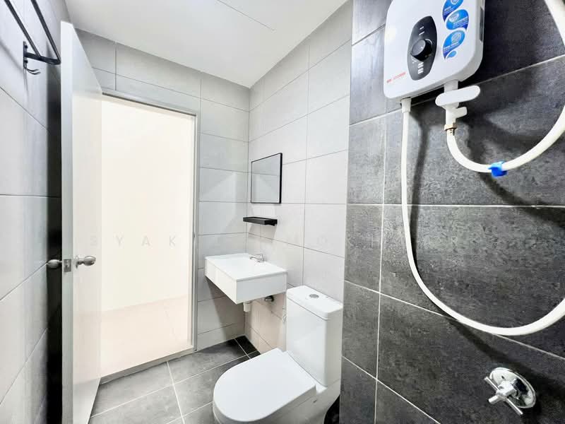Condominium for Rent at Berlian Setapak 2 Residences - Syakila Mokhtar - Bathroom - PropertyGuru.com.my