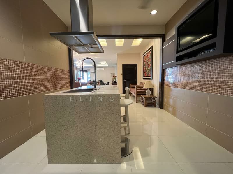 Semi-Detached House for Sale in Gombak (Selangor) - Eling Loo - Kitchen - PropertyGuru.com.my