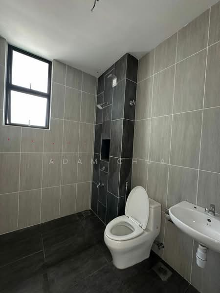 2-storey Terraced House for Sale in Bandar Baru Permas Jaya (Permas Jaya) - Adam Chua - Bathroom - PropertyGuru.com.my